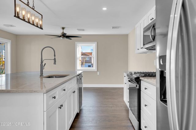 28 Bayberry Drive, Lanoka Harbor, NJ 08734