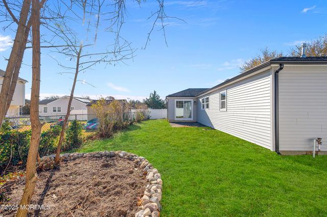 28 Bayberry Drive, Lanoka Harbor, NJ 08734