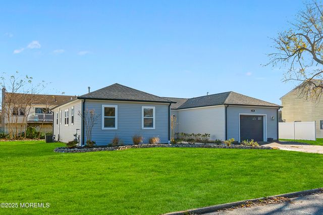 28 Bayberry Drive, Lanoka Harbor, NJ 08734