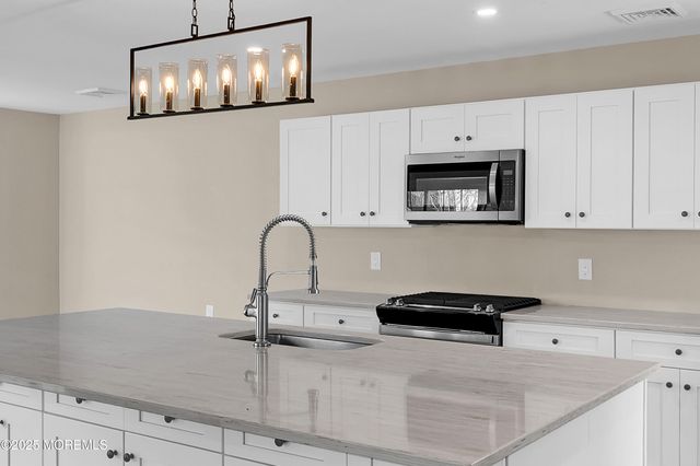 28 Bayberry Drive, Lanoka Harbor, NJ 08734