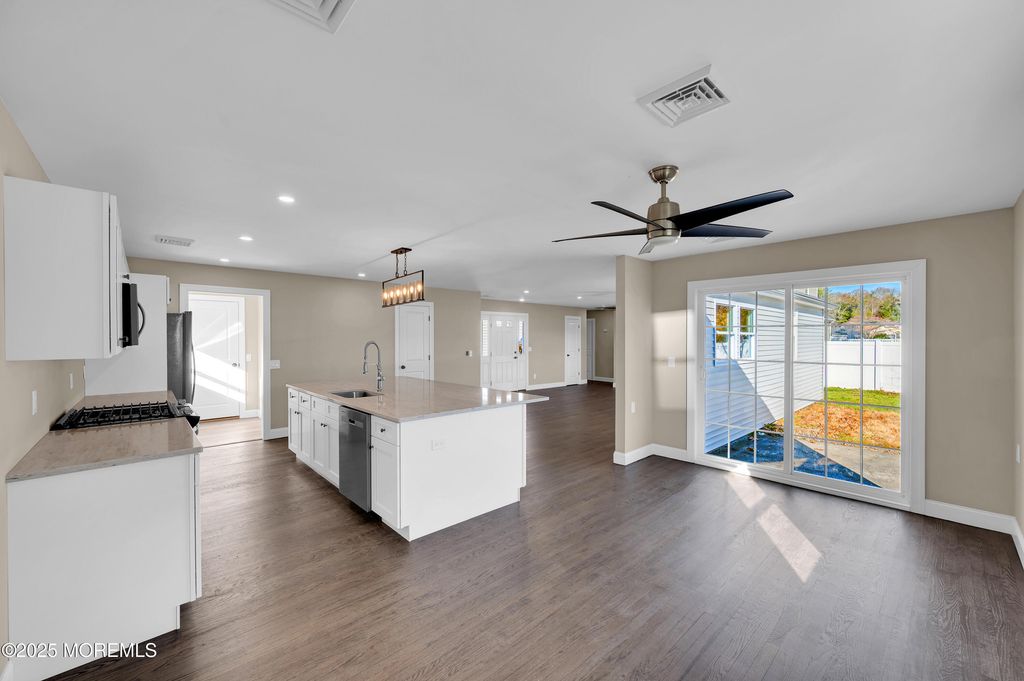 28 Bayberry Drive, Lanoka Harbor, NJ 08734