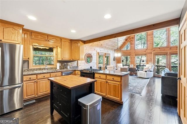 834 Indian Cave Road, Ellijay, GA 30536