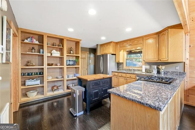 834 Indian Cave Road, Ellijay, GA 30536