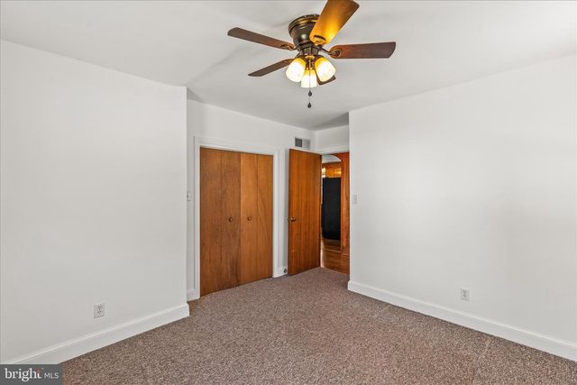 124 S MAIN ST, Seven Valleys, PA 17360