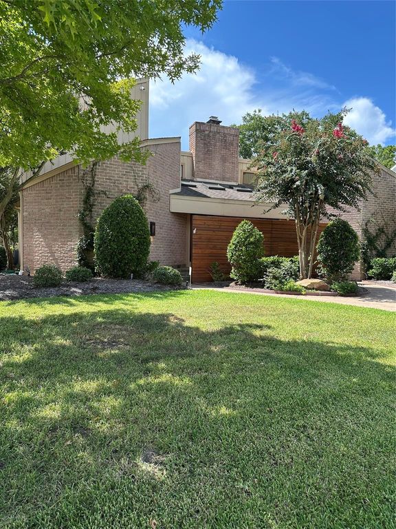 11603 Highgrove Drive, Houston, TX 77077