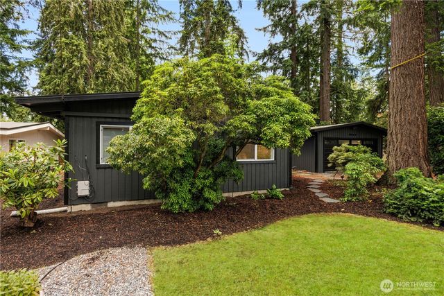 2414 161st Avenue NE, Bellevue, WA 98008