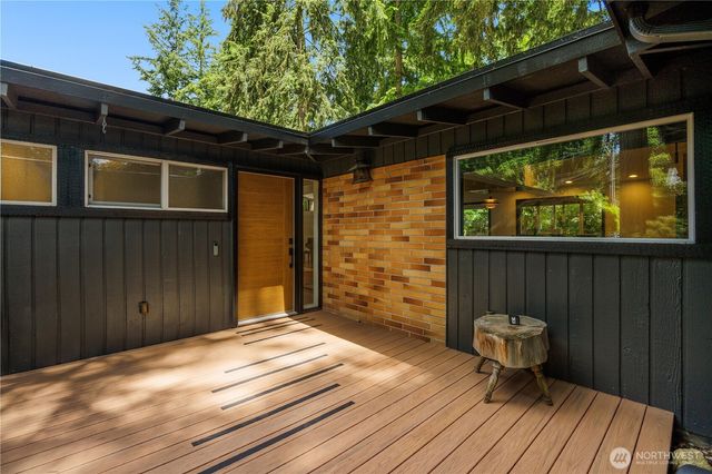 2414 161st Avenue NE, Bellevue, WA 98008