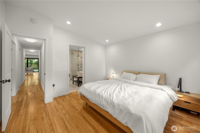 2414 161st Avenue NE, Bellevue, WA 98008