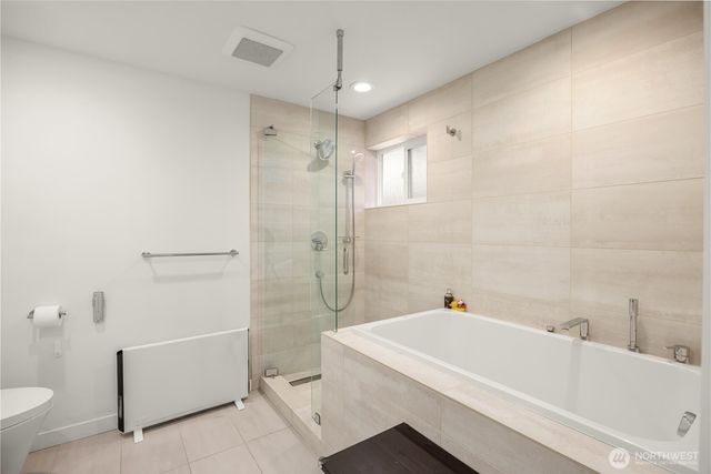 2414 161st Avenue NE, Bellevue, WA 98008