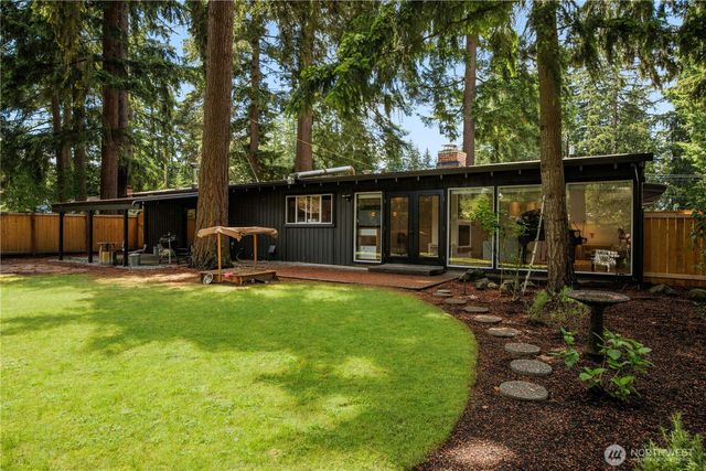 2414 161st Avenue NE, Bellevue, WA 98008