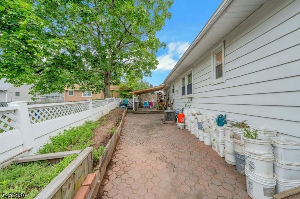 48 Doherty Dr S, Clifton City, NJ 07013 — photo 5