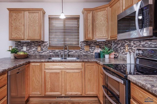248 FREUDE LANE, Box Elder, SD 57719