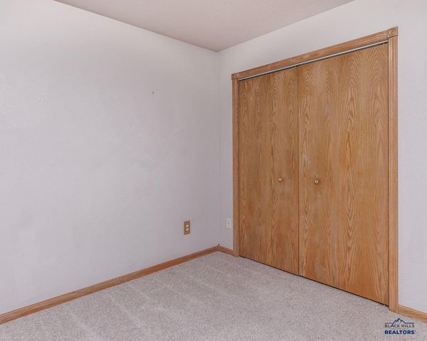 248 FREUDE LANE, Box Elder, SD 57719