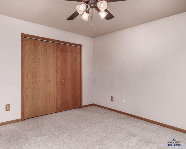 248 FREUDE LANE, Box Elder, SD 57719
