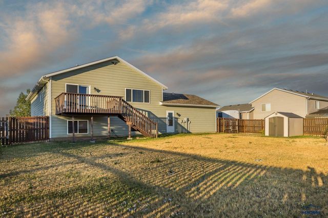 248 FREUDE LANE, Box Elder, SD 57719