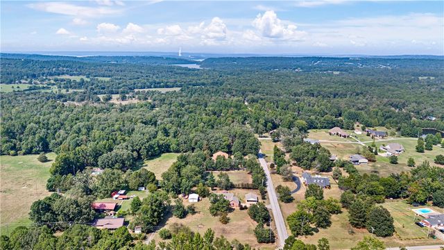 10037 Cloverleaf Drive, Dardanelle, AR 72834