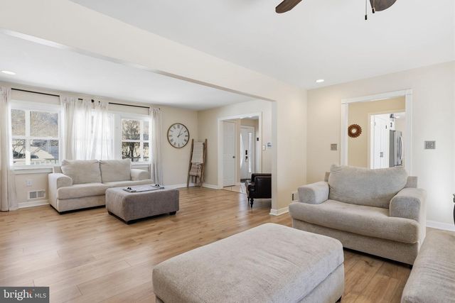 61 WILLIS, Ewing, NJ 08628