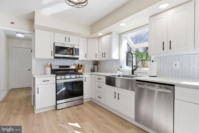 61 WILLIS, Ewing, NJ 08628