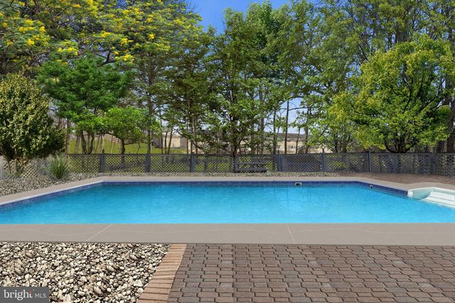 61 WILLIS, Ewing, NJ 08628