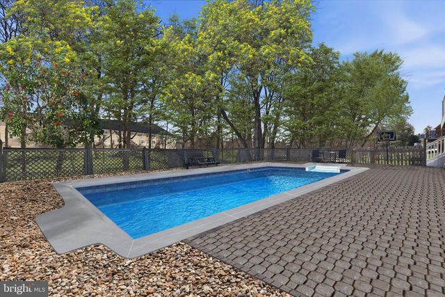 61 WILLIS, Ewing, NJ 08628