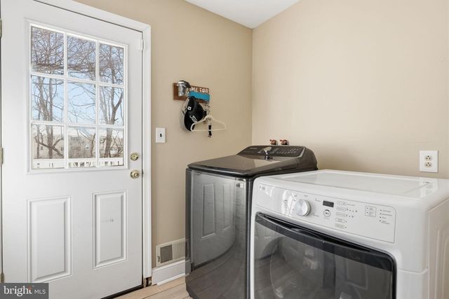 61 WILLIS, Ewing, NJ 08628