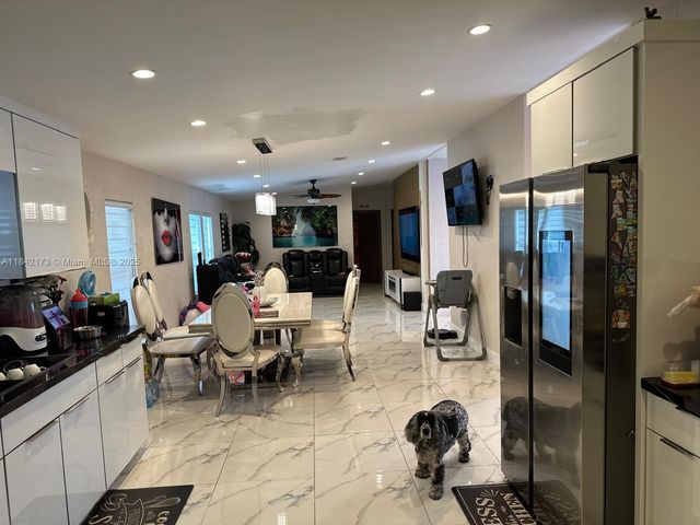 220 NE 12 Ave, Homestead, FL 33030