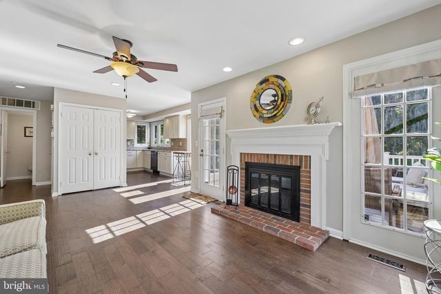 16013 MILLS ORCHARD DR, Gaithersburg, MD 20878