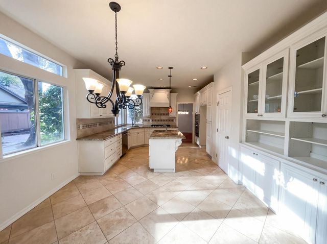 11950 Rising Sun Way, Gold River, CA 95670