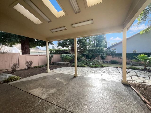 11950 Rising Sun Way, Gold River, CA 95670