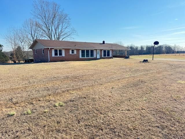 1349 Lexington Hwy, Loretto, TN 38469