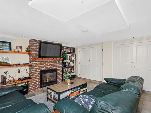 249 Bunker Hill Street B, Boston, MA 02129