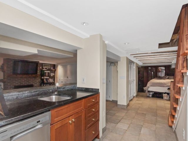 249 Bunker Hill Street B, Boston, MA 02129