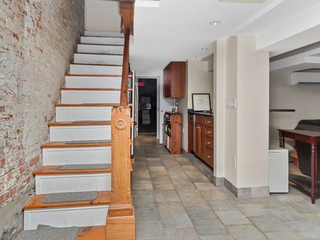 249 Bunker Hill Street B, Boston, MA 02129