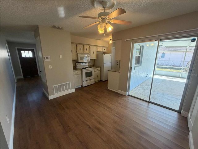 1016 MALAGA STREET, Orlando, FL 32822