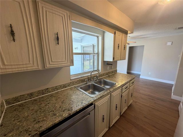 1016 MALAGA STREET, Orlando, FL 32822