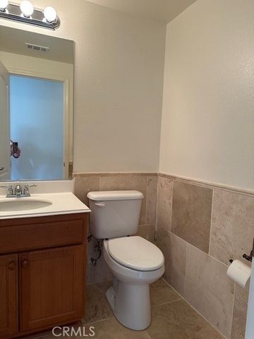 43142 43142 Hampton Street, Lancaster, CA 93536