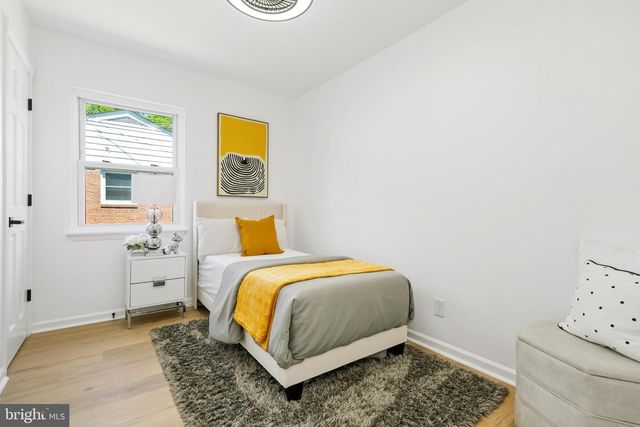 804 1ST ST, Rockville, MD 20850