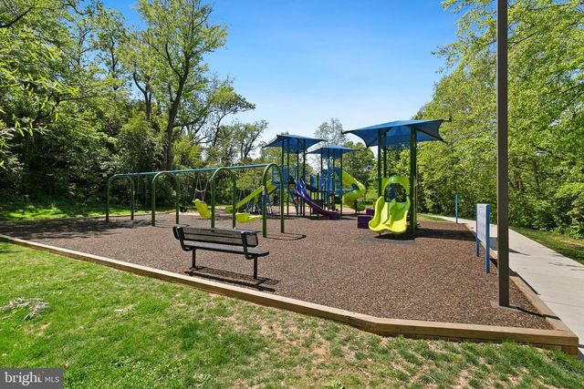 804 1ST ST, Rockville, MD 20850