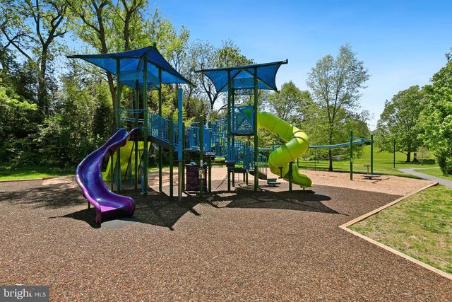 804 1ST ST, Rockville, MD 20850