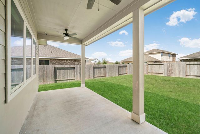 19111 Shoreside Terrace Drive, Manvel, TX 77578
