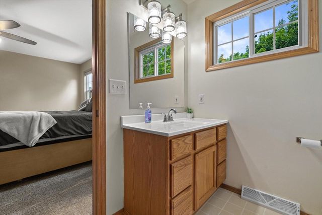 10011 Sheridan ROAD, Pleasant Prairie, WI 53158