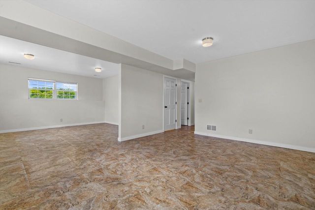 10011 Sheridan ROAD, Pleasant Prairie, WI 53158