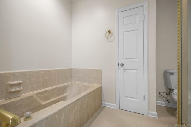 107 Claremore Ct., Little Rock, AR 72227