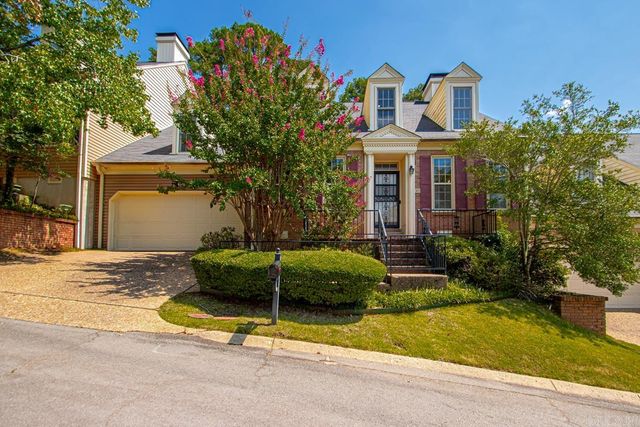 107 Claremore Ct., Little Rock, AR 72227