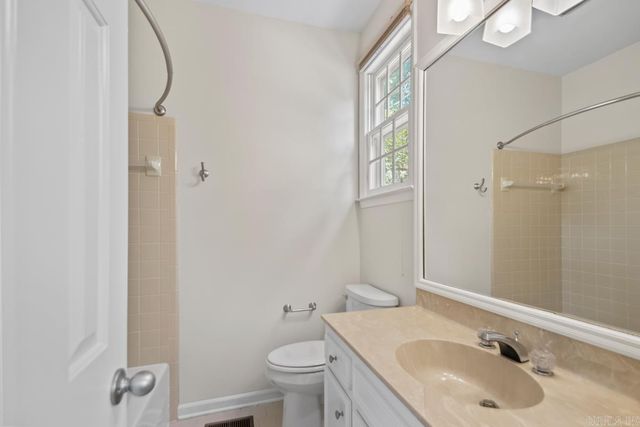 107 Claremore Ct., Little Rock, AR 72227