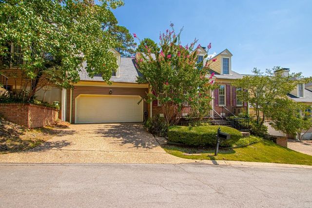 107 Claremore Ct., Little Rock, AR 72227