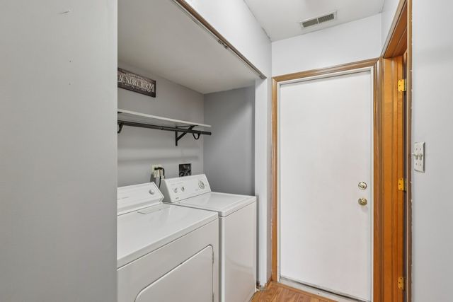 12539 S Quinn Drive 402, Alsip, IL 60803