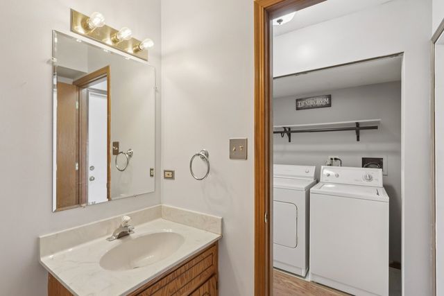 12539 S Quinn Drive 402, Alsip, IL 60803