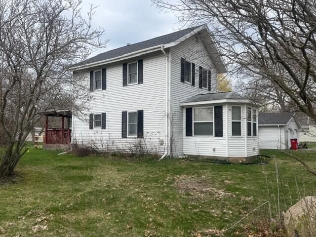 217 John Street, Newaygo, MI 49337