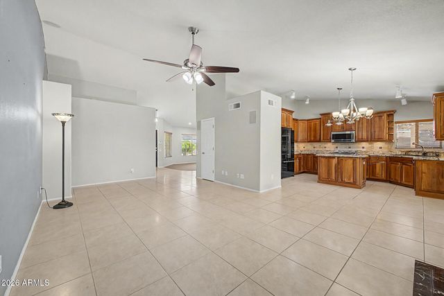 6844 W COLUMBINE Drive, Peoria, AZ 85381